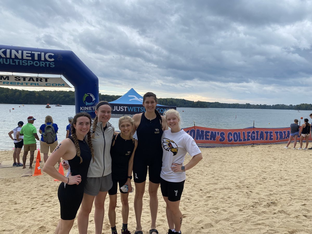 CoeTriathlon's tweet photo. Happy Kohawk Race Day!! T-1 hour until competition starts! #RaceDay #CoeTriathlon #VARegional https://t.co/Omu9kNPn5L