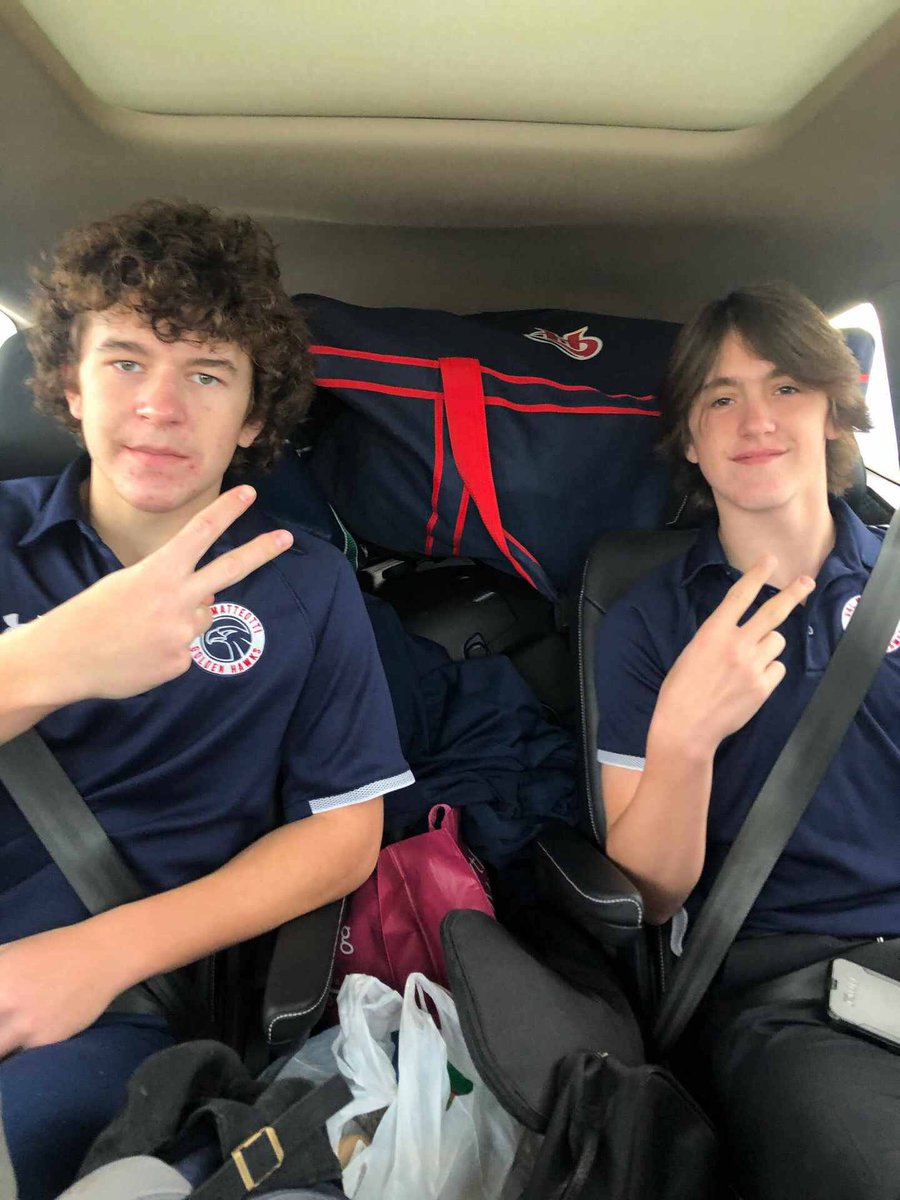 ValHawks's tweet image. When the bus doesn’t show you improvise . Thanks to the @ValHawks parents for stepping up last minute. #busfail #roadtrip #packedtothebrim