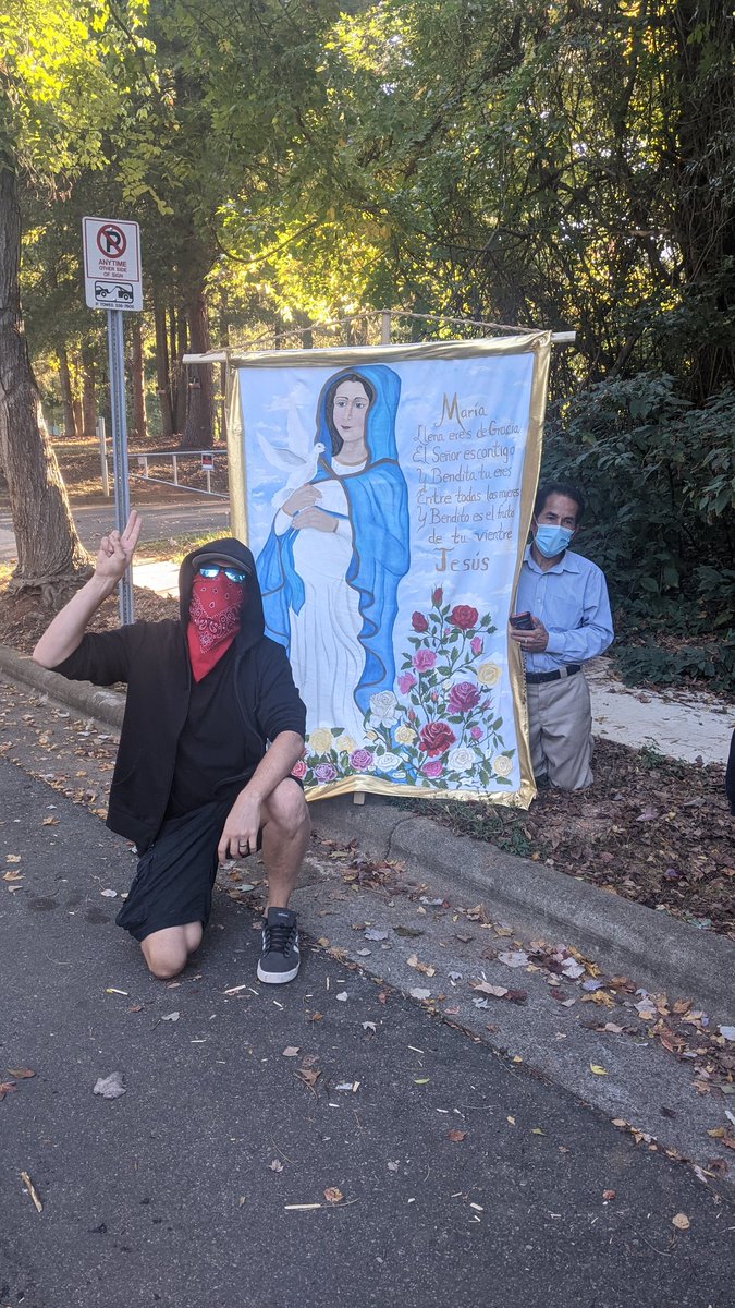 CLT4Choice's tweet photo. 123 protesters today. Your weekly reminder that this is #NotCounseling. #40WeeksOfHarassment #AbortionIsHealthcare #BansOffOurBodies #ClinicDefender https://t.co/nvkXWPOxZK