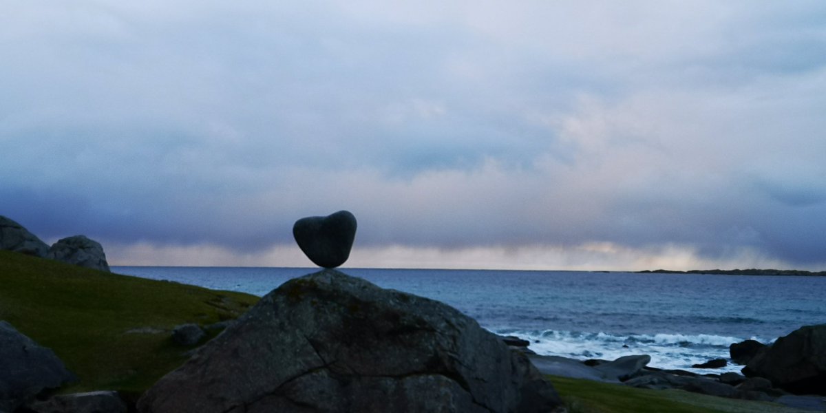 savina_b's tweet photo. Il cuore delle #lofoten #Uttakleiv #norvegia #norway #guidetrekalps https://t.co/Hqha471xRi