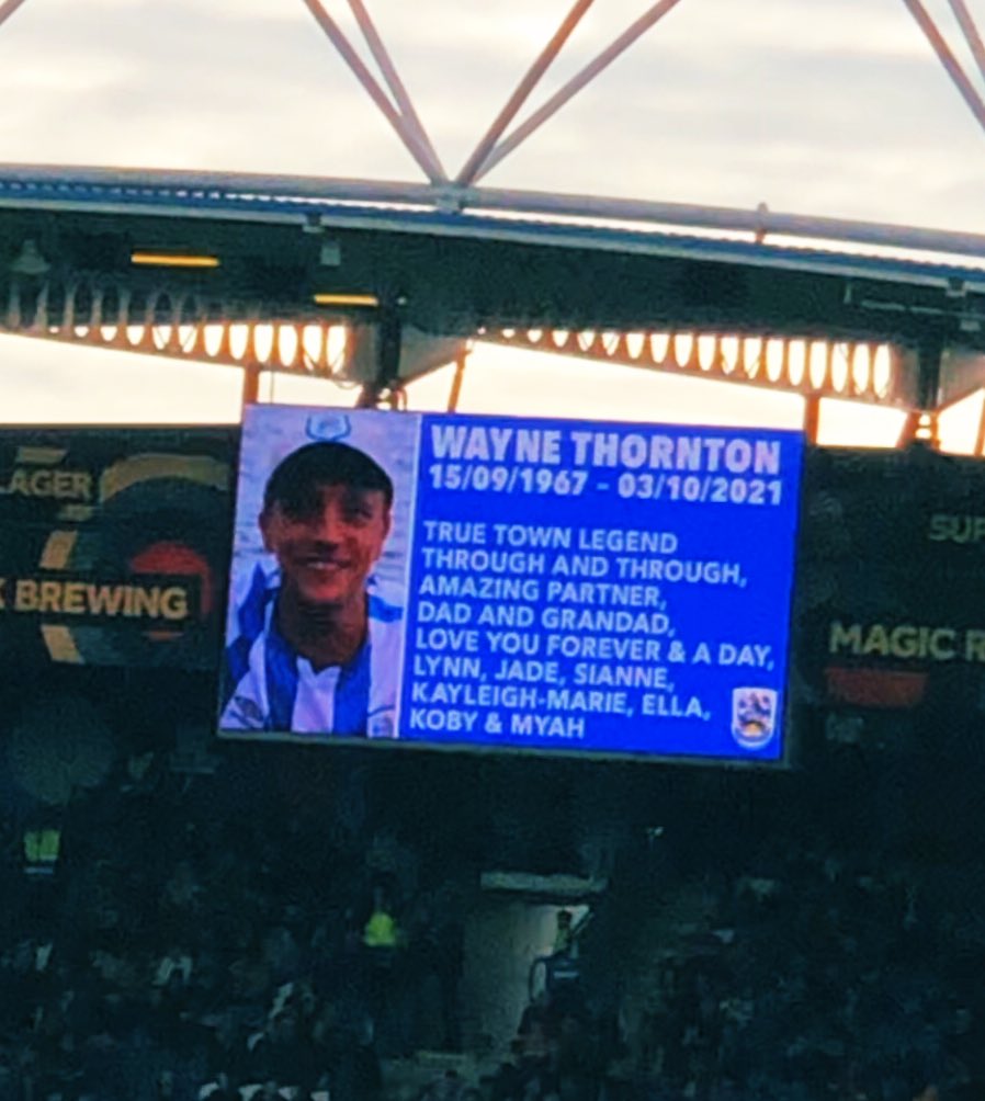 Sianne96's tweet image. What a game that was &amp;amp; they even won as well for you Dad! I could feel you there the whole match &amp;amp; I’m so glad I got to go today, the commentator even pronounced my name right which I know you’d be buzzing about with me 😂 I love you so much, Up The Terriers 💙🤍