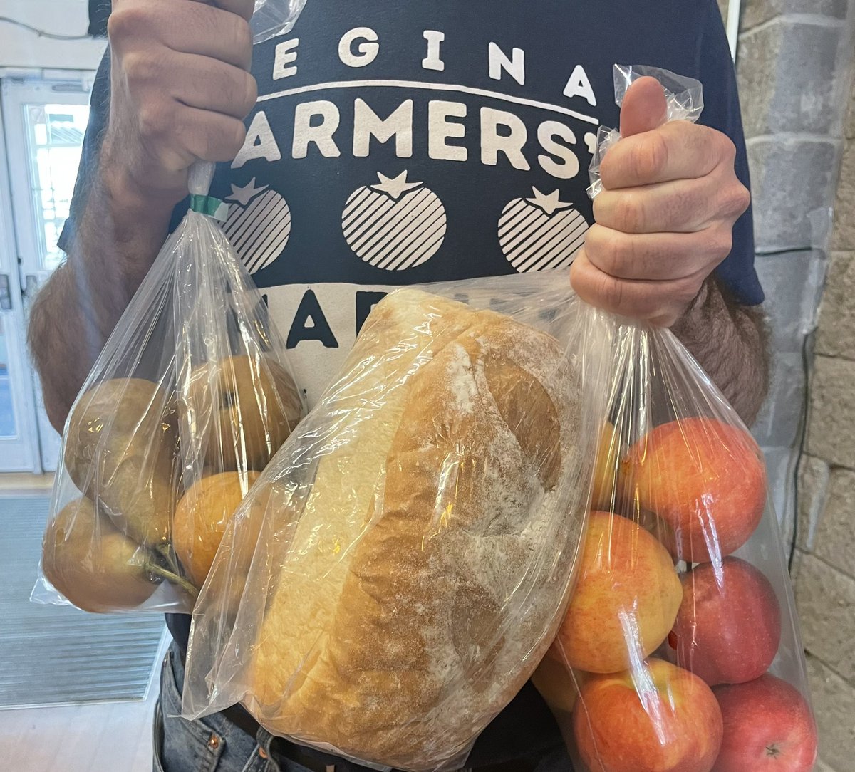 MarketRegina's tweet photo. Our first indoor market of the season is in full swing 🍂

Head down to Core Ritchie before 1 pm today to catch our BC fruit, SK veggies, handmade goods, and baking! 

#ReginaFarmersMarket
#FarmToTable #ShopLocal 
#ReginaFood #YQRFoodie
#Saskatchewan
#MadeInSask
#BakedInSask https://t.co/Sw3M4vaGq8