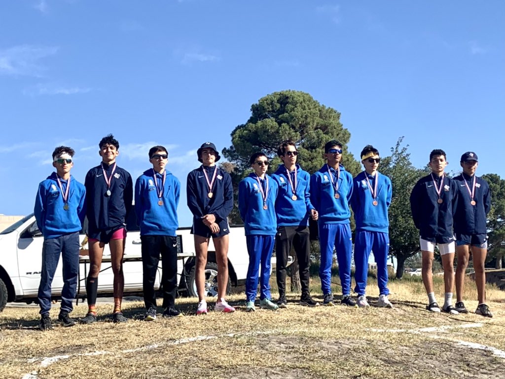 Track_RHS's tweet photo. On to Regionals! Both our boys and girls finished 2nd in district. Great performance by all. Lubbock here we come. 🏃🏻‍♀️ 🏃🏻‍♂️ https://t.co/vcTRtUQT5a