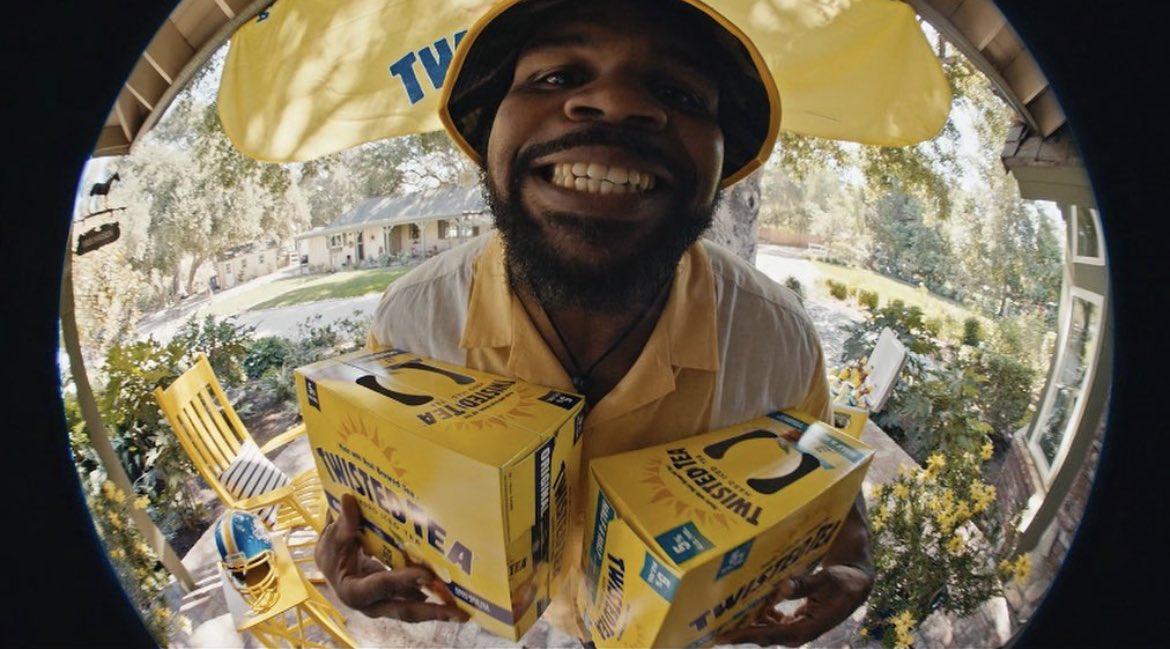 TwistedTea's tweet photo. No one:

Twisted Tea on Gameday: https://t.co/ePMsZnPo2T