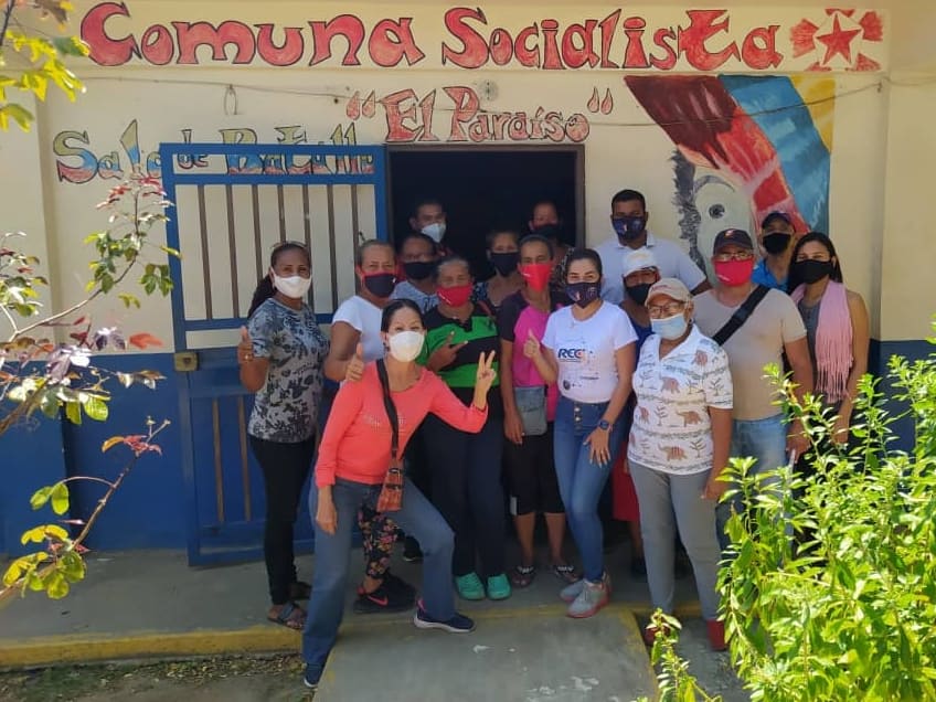 RECripto's tweet photo. 3ra Jornada Nacional
Comunas y El Petro
La Red de Entusiastas en Criptoeconomía de Anzoátegui presente en la Comuna Socialista El Paraíso de Puerto La Cruz, con la ponencia "Comuna y el Petro"
¡EL PETRO EXISTE Y ES REAL!
#YoSoyREC
@NicolasMaduro
@JoselitRamirez
@luismarcanos https://t.co/gG7fDtnaxN