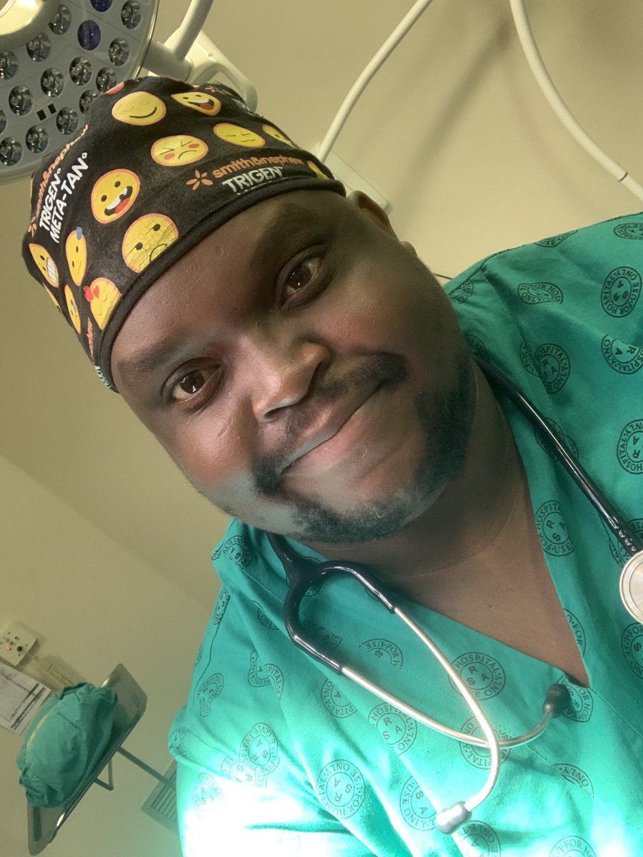 magembi's tweet image. Behind every successful surgery, there is an Anaesthetist who was playing candy crush . #anaesthesiaday