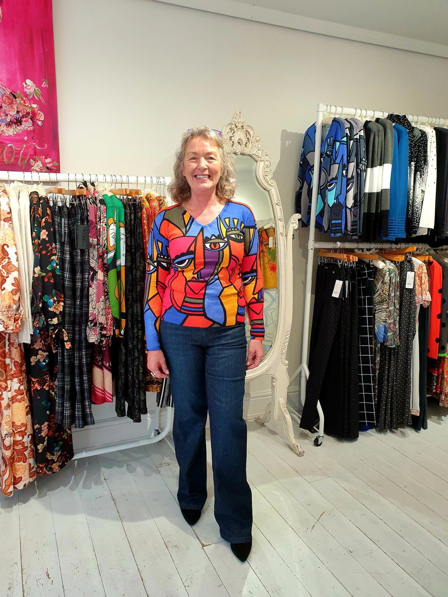 And a few more ladies having fun with fashion at the Casa Rose Pop-Up Boutique in Woodstock last week! So many unique styles in uplifting colours (print or plains) in trousers, tops knitwear &amp; statement dresses! 💃💯🥰 What's not to love! 
casarosefashion.com