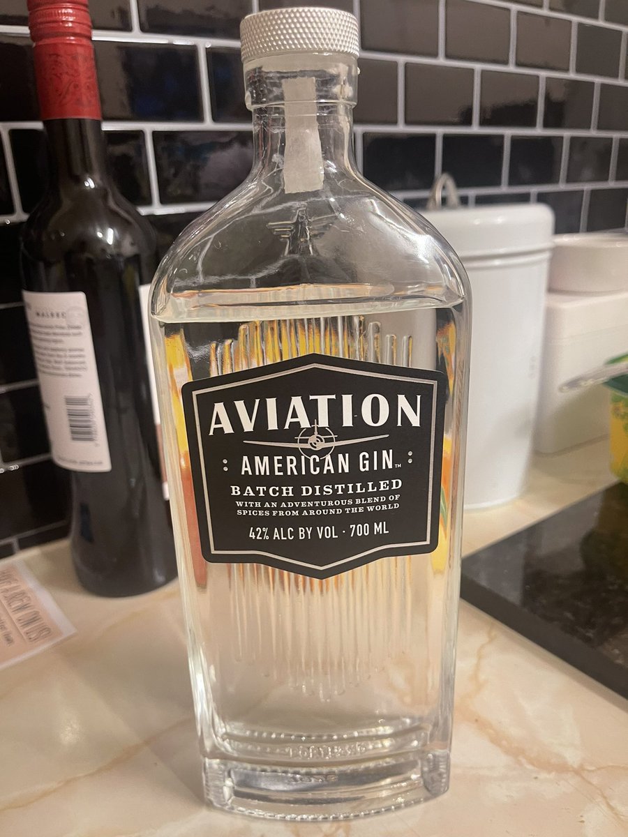 CynicalChicken_'s tweet photo. Only fair we show some love to @VancityReynolds @AviationGin next best thing along side @RealHughJackman Logan 😉 https://t.co/VGpwvynL2G