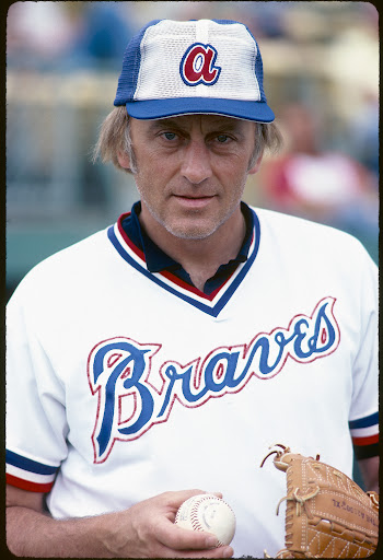 PolyesterUnis's tweet photo. Looks like old man Niekro's gonna try to set up a tent outside #FultonCountyStadium again. @Braves https://t.co/5gGGkc77E9