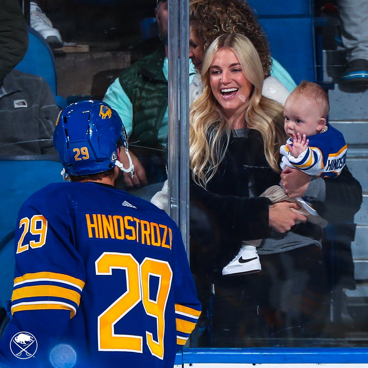 BuffaloSabres's tweet photo. Bring your kids to work day PART TWO! 😊

@Hinostroza12 | @drakecaggiula https://t.co/z1cBV59tp8