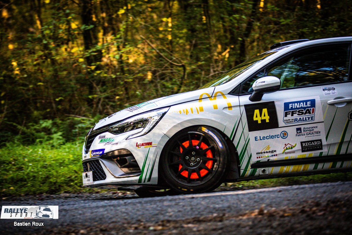 RallyeSport's tweet image. Les premiers non-R5 de cette #FinaledesRallyes #FFSA 

16e- Jeudy (Peugeot 205 F214)
22e- @JeanSebVigion (Renault Clio Rally4)
23- Corberand (Citroën C2 F213)
24e- Chkondali (Alpine A110 RGT)