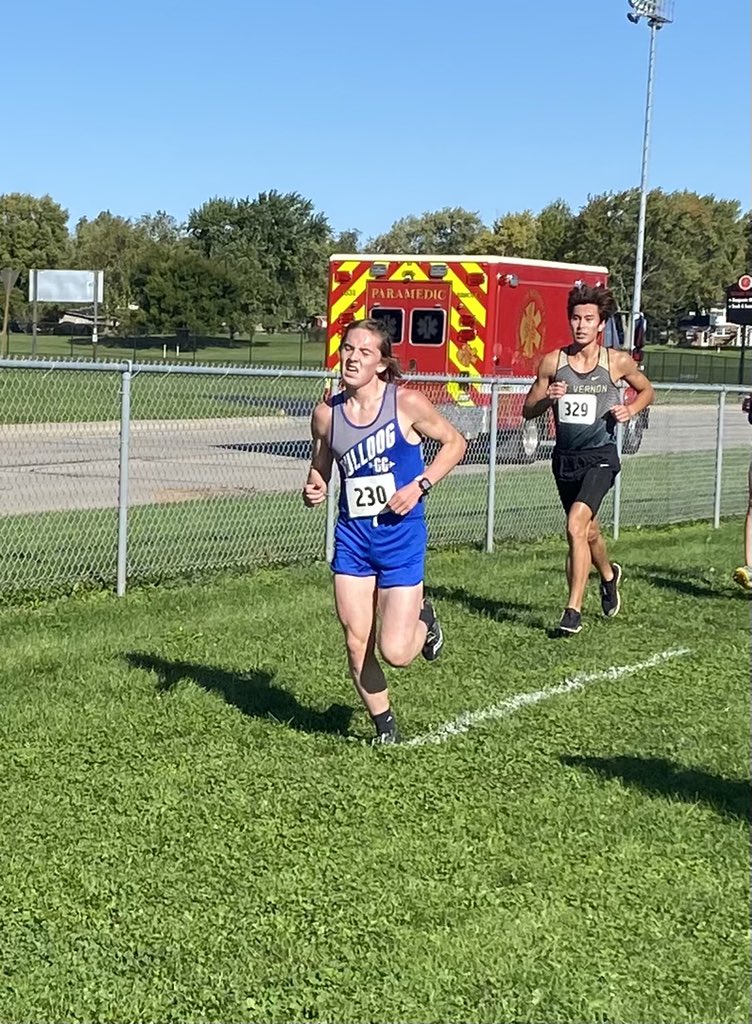 bulldogs_c's tweet photo. Congratulations to Mylan Nocton, Cameron Nocton, Chloe Scales and Kendra Shipman on advancing to semi state in cross country! https://t.co/oxSyhHLG7w