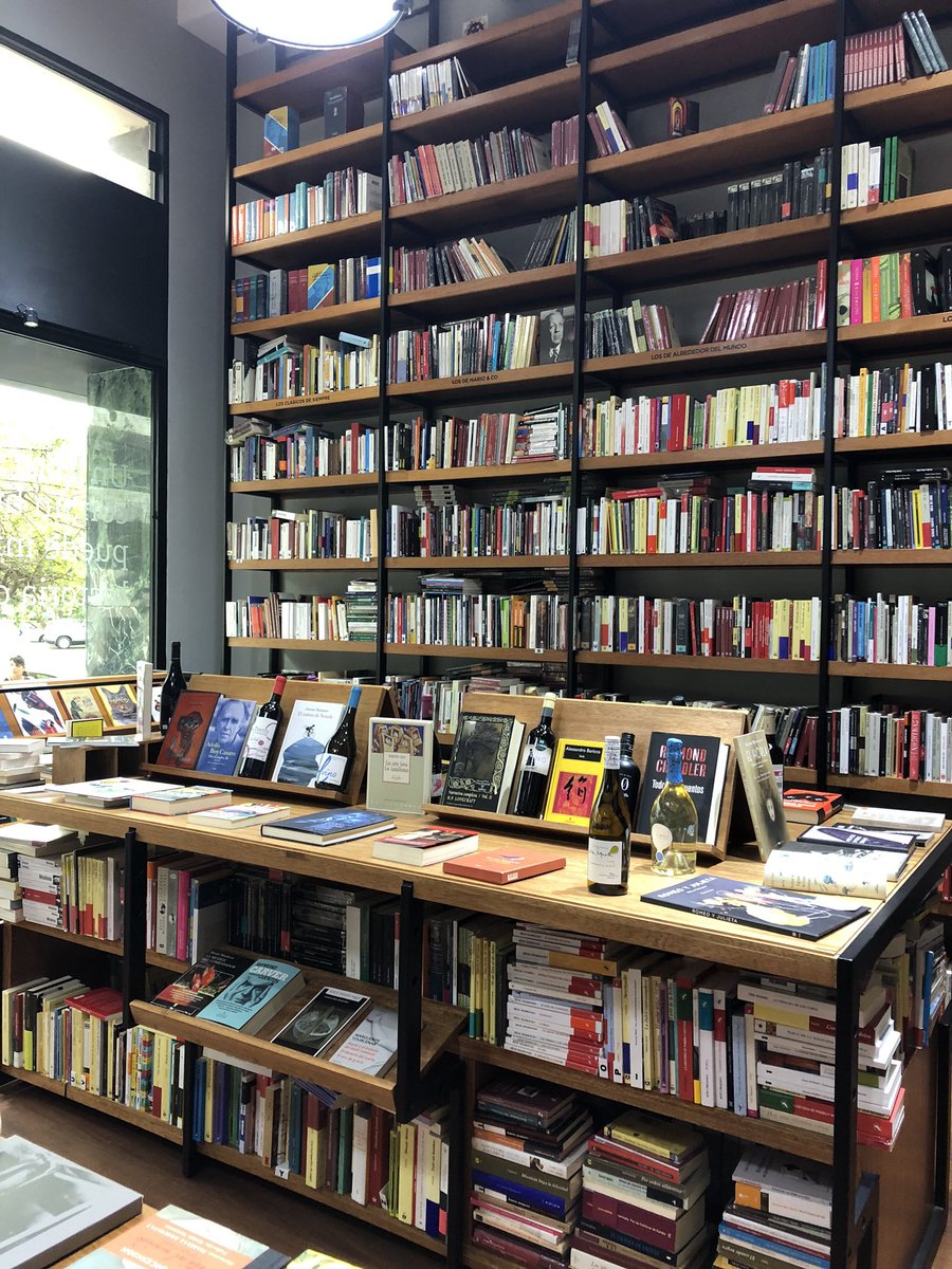 CristhianRS's tweet photo. Vayan a Book Vivant en San Isidro! 📚

Es una librería muy bonita, con grandes textos y encima te atienden de manera muy amable! 

Que la pataletas delirantes de las señoras de clases altas, viendo terrorismo hasta en la sopa, tenga el efecto contrario! ✨ https://t.co/BNXU4fFulN