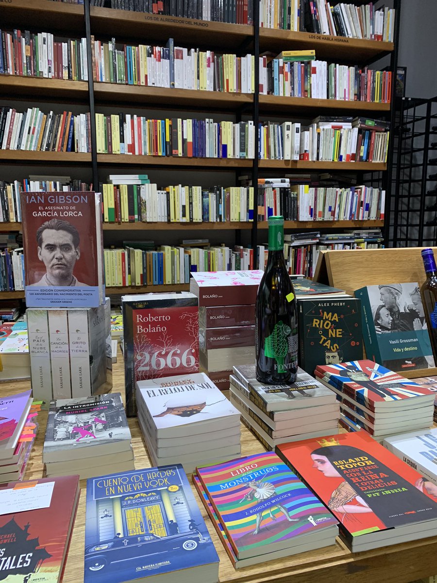 CristhianRS's tweet photo. Vayan a Book Vivant en San Isidro! 📚

Es una librería muy bonita, con grandes textos y encima te atienden de manera muy amable! 

Que la pataletas delirantes de las señoras de clases altas, viendo terrorismo hasta en la sopa, tenga el efecto contrario! ✨ https://t.co/BNXU4fFulN