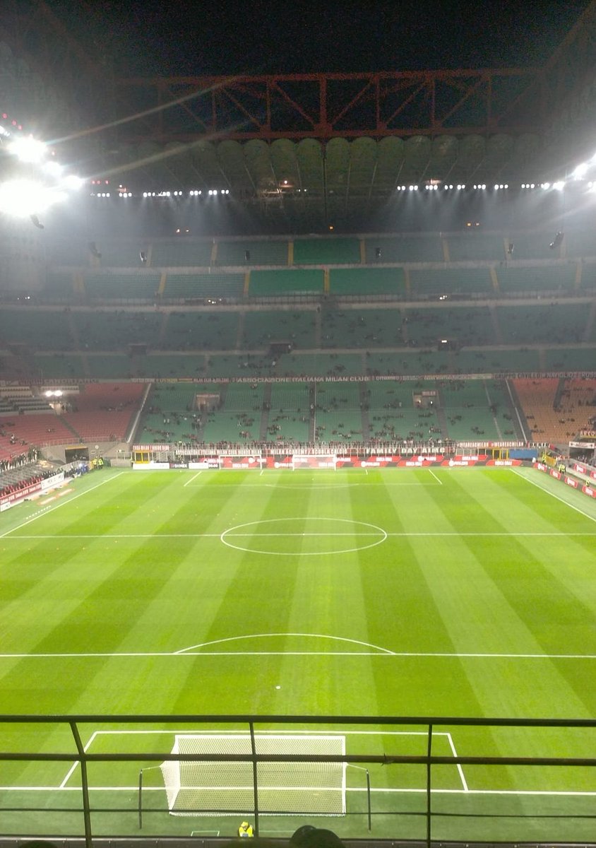 Taggia On Tour 🚌
#MilanVerona
#SempreMilan 🔴⚫