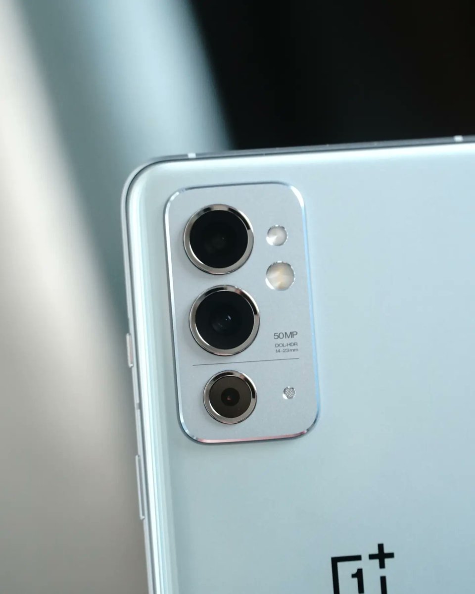 rockleaks's tweet photo. OnePlus 9RT 5G Hands-on experience😍
#oneplus #OnePlus9Pro #OnePlus9 #OnePlus9Series #OnePlus9R #OnePlus9RT #OnePlus9T #oneplusnord2 https://t.co/wwZQl1RUhA