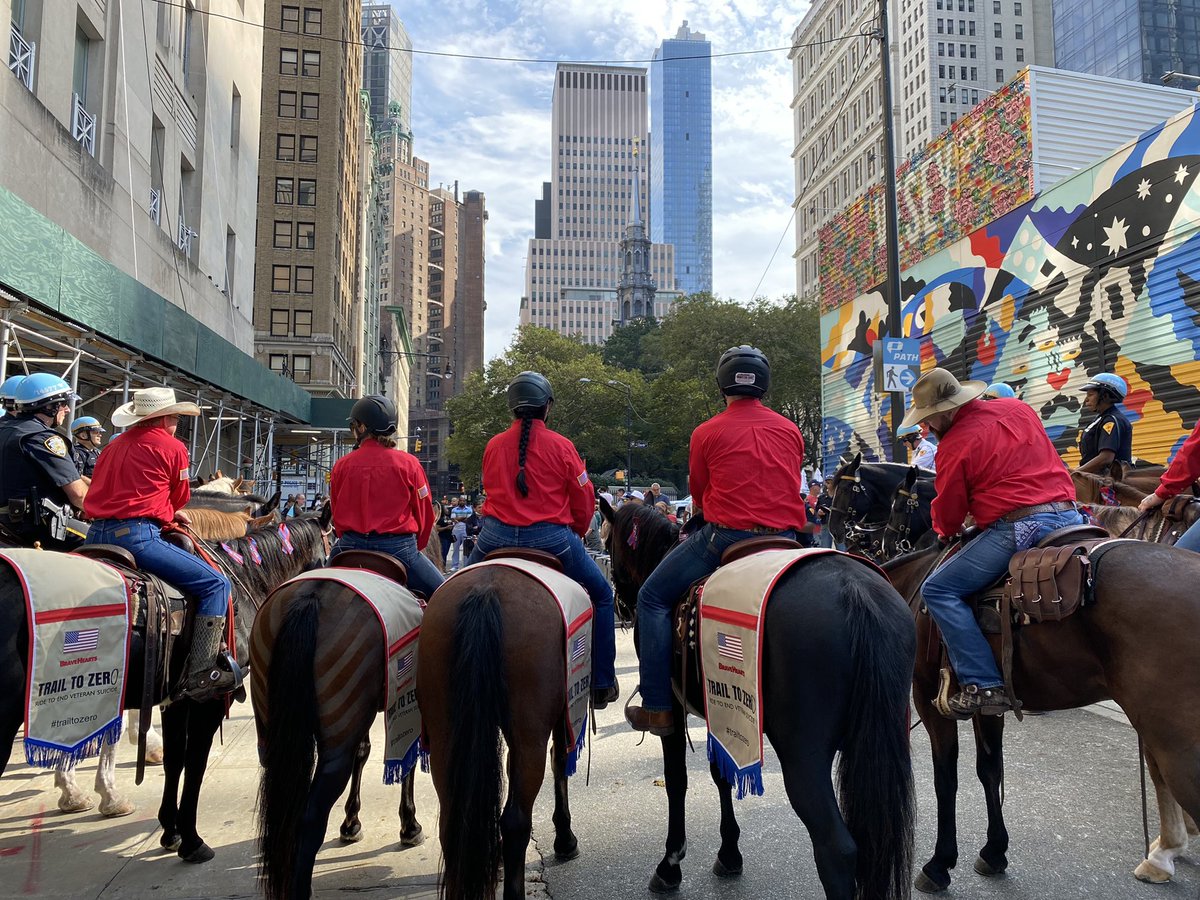 trailtozero's tweet photo. 20 miles in NYC today to raise awareness and prevention for veteran suicide. 🇺🇸

@PiperPerabo come see us! https://t.co/h4l9ulJLzd