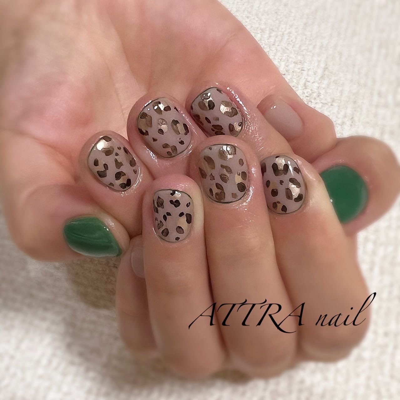 Attra Nail 倉敷ネイルサロン 人気の レオパードネイル ぜんぶ違うパターンのレオパード柄 こうして並べるとおもしろい ネイルって楽しいね アトラネイル 倉敷ネイルサロン ネイルサロン倉敷 秋ネイル 冬ネイル ネイルデザイン T Co