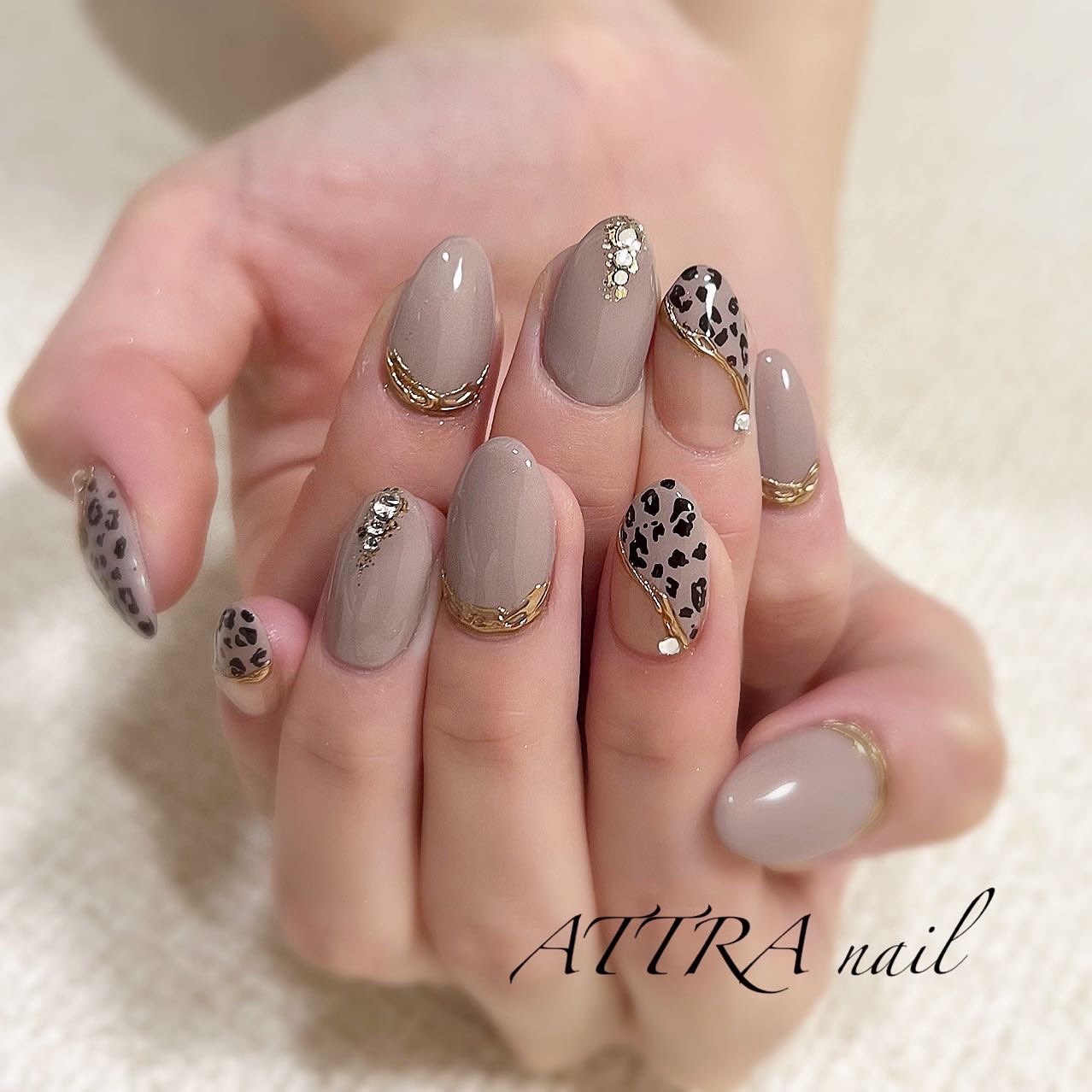 Attra Nail 倉敷ネイルサロン 人気の レオパードネイル ぜんぶ違うパターンのレオパード柄 こうして並べるとおもしろい ネイルって楽しいね アトラネイル 倉敷ネイルサロン ネイルサロン倉敷 秋ネイル 冬ネイル ネイルデザイン T Co