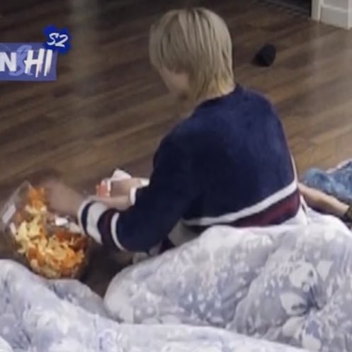 เพิ่งเห็นว่าเอนไฮเพนกินผลไม้กันเยอะขนาดนี้เลย ดูเปลือกส้มในถุง5555555 พ่อหนุ่มเฮลตี้ทั้งหลาย
