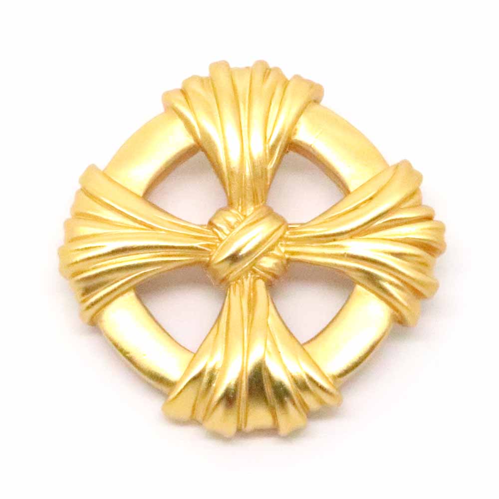 QueeniesBazaar's tweet photo. - Stylish 1980s Vintage Anne Klein Matt Satin Gold Brooch
- Vintage Black Glass Tear Drop Gold Tone Earrings
#vintagejewelry #vintagejewellery #vintageforsale #womaninbiz #shopsmall #giftsforher #VintageRTs #PromotingVintage https://t.co/G08ZSd3Sxo