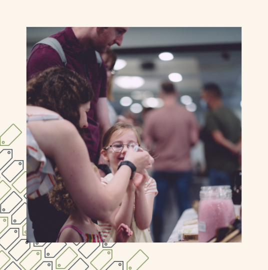 An amazing family day out!

One Stop Shop is a great family day out for all ages. 
Enjoy the wide range of vendors with your little ones on the 31st October!

 #IndoorMarket #SupportLeicesterLocal #SupportYourLocal #Hinckley