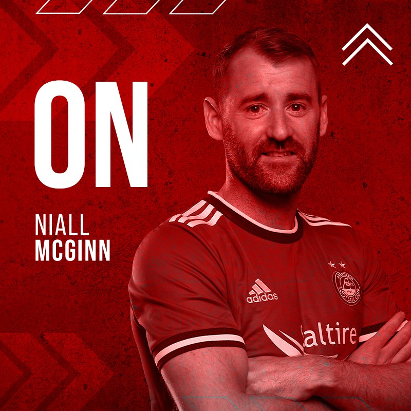 AberdeenFC's tweet photo. 🔄 Double change for The Dons. 

62' | 🔵 DUN 2-0 ABE 🔴 | #StandFree https://t.co/8gB6ZHoesr