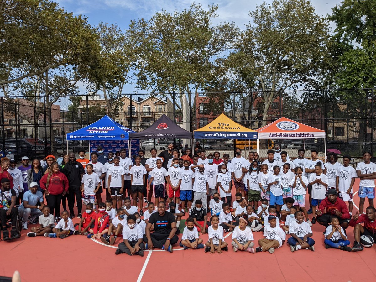 WOW! What an awesome day with <a href="/BrooklynNets/">Brooklyn Nets</a> at Wingate Park!

Over 80 young people signed up and got:
🏀 Tips on upping their game
✋🏿 Teamwork and positivity
🏆 Giveaways
👴🏿 A first-hand look at what old age has done to my jumper

Thanks to everyone who came out to play!