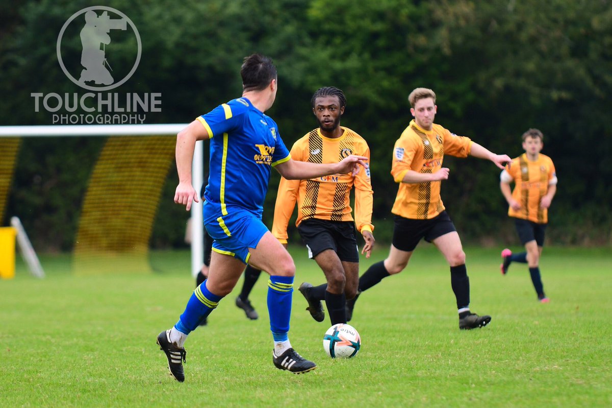 TouchlinePhotography tweet media