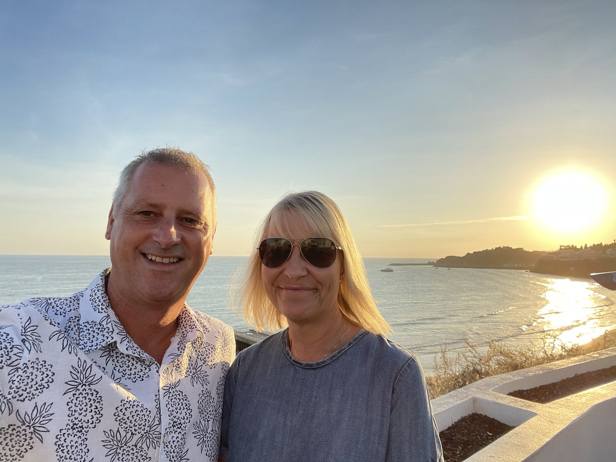 JamesReseigh1's tweet photo. End of week 1 - amazing food, weather and spending time with wifey of course! ☀️🍺😍 https://t.co/EtKpyt61fq