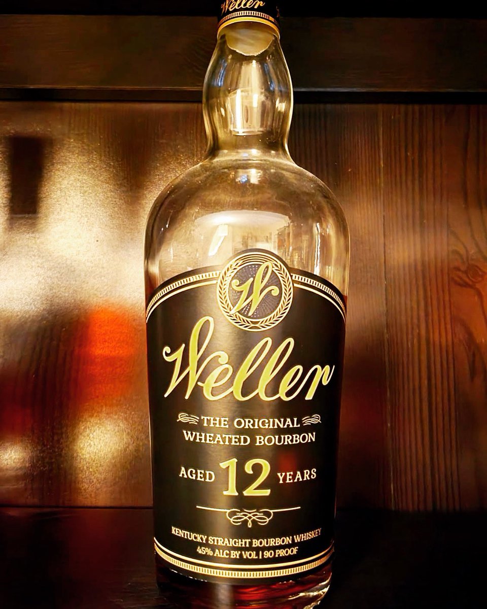 What a Wheater!! Please don’t mention the screw top #bourbon #whiskey #weller #wellerbourbon #weller12 #wheatedbourbon #buffalotrace #buffalotracebourbon #buffalotracedistillery #bourbongents