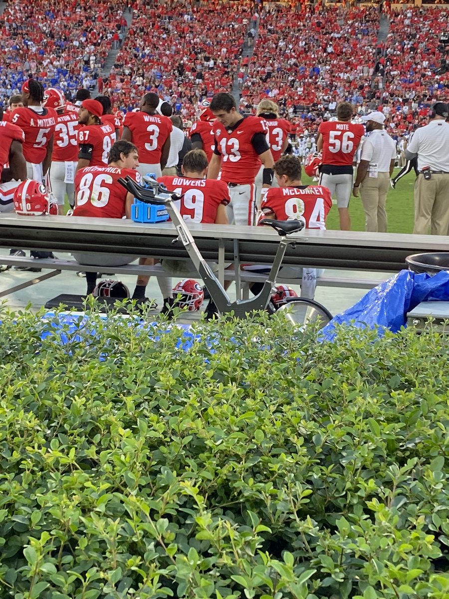 ugabarstool's tweet photo. Whole lotta caption opportunities for these 4 https://t.co/QKctq1ubbO