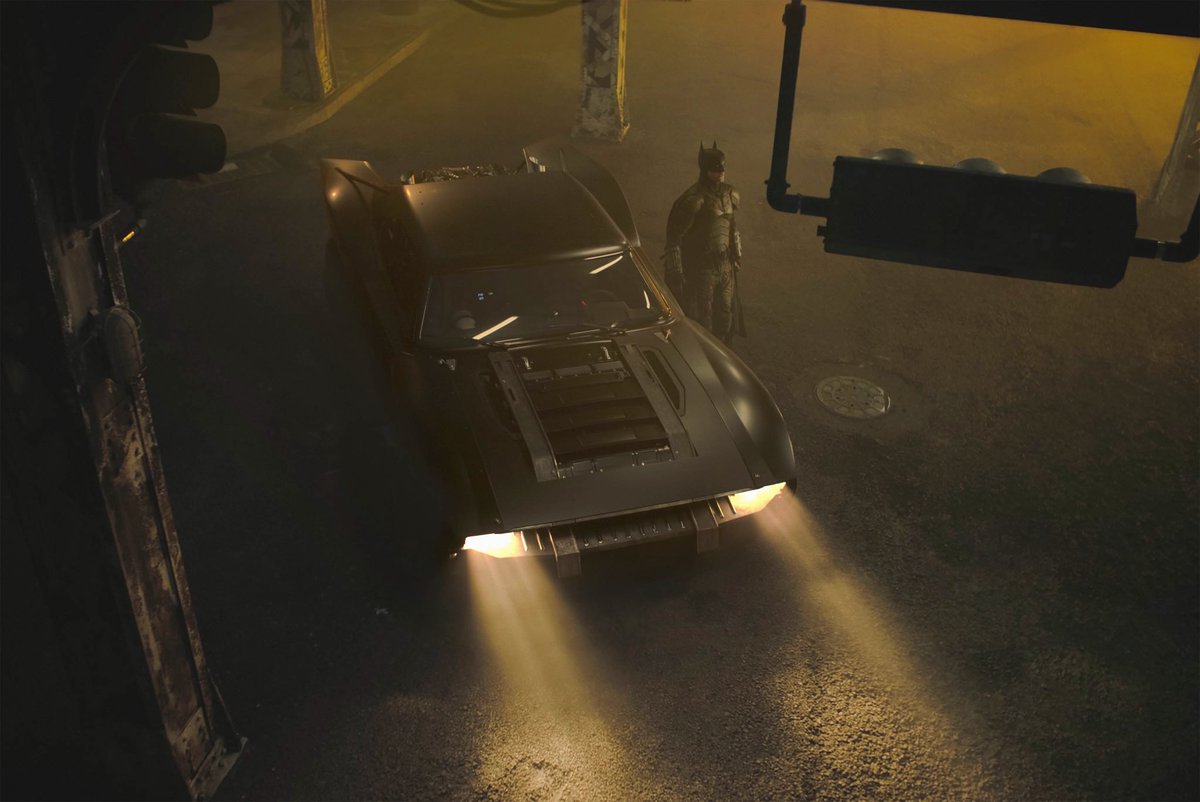 For those who may not know, the reason the Batmobile in The Batman looks like a muscle car is most likely because it IS one.

It looks like they're taking from parts of Scott Snyder's Zero Year, with the idea that Bruce's first Batmobile was made from his father's favorite car. 