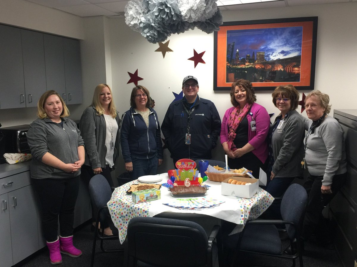 NickAtUnited's tweet photo. Talk about a team of professionals. CLE delivers on that!! The Experience, Knowledge, and Customer First mindset is outstanding. I couldn’t have had a better station to learn and grow in my first 2.5 years with the company. Thanks for everything CLE!!  @weareunited #CLE https://t.co/sqbt0ceMDU