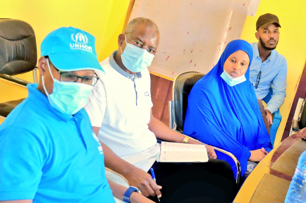 BarkhadXaamud's tweet photo. Mr Magatte Guisse, High Representative of the United Nations High Commissioner for Refugees Somalia and Head of the Bossaso Office visited us today at the Bossaso Refugee Center.
@MOI_PUNTLAND
@UNHCRSom @Refugees https://t.co/tbQF4JmDYI