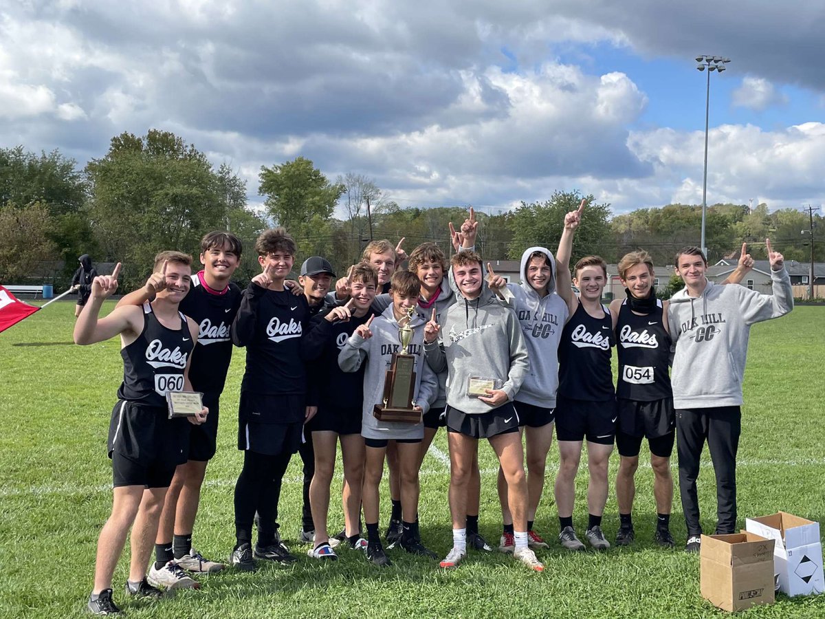 OHStudentSec's tweet photo. Congratulations to our Oak Hill Oaks Varsity Cross Country team for winning the SOC championship meet. Go Oaks!!! https://t.co/QeVoifufVU