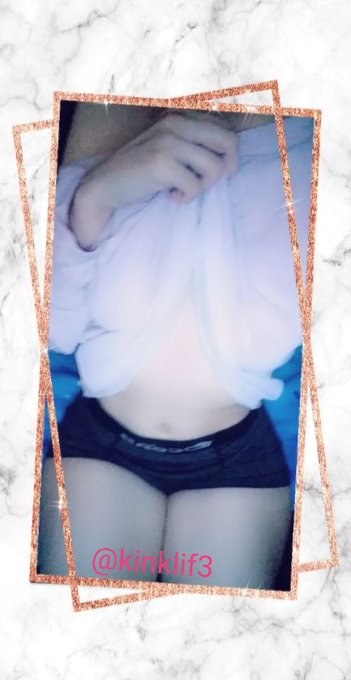 Hay que reciclar! Si a papi le queda chico el boxer, se convierte en short para m&iacute; 💁🏻&zwj;♀️💁🏻&zwj;♀️ https://t<a href="/tag/threesome"class="tags"><span>#threesome</span></a><a href="/tag/cuckquean"class="tags"><span>#cuckquean</span></a>