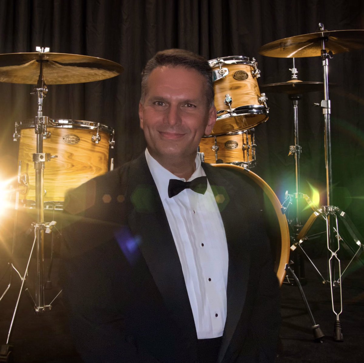 TommyBayiokos's tweet photo. “The style of music has little to do with it. It’s only honesty that makes it beautiful.” - Elvin Jones….🙏✨🥁#DrumWisdom #TommyBayiokos #Drummer #Percussionist #LauraBranigan #SAGAFTRA #AFM #Equity #MetropolisArtistAgency #TBay https://t.co/PpQ6ubIJAd
