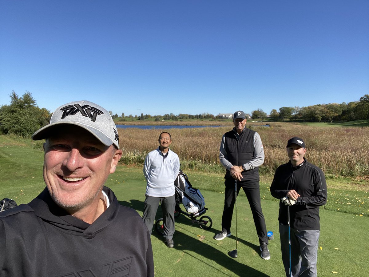 MinnesotaMunn's tweet photo. Awesome day with awesome dudes on an awesome course https://t.co/mdNmVUewSP