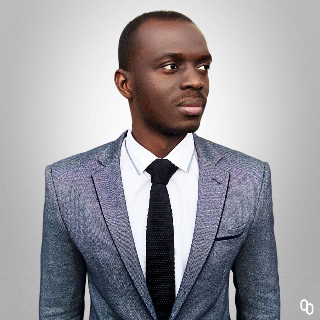AfricaFactsZone's tweet photo. British-Ghanaian Innovator, Danny Manu has developed wireless earbuds, that can auto translate over 40 languages. https://t.co/pod5l0TpCq