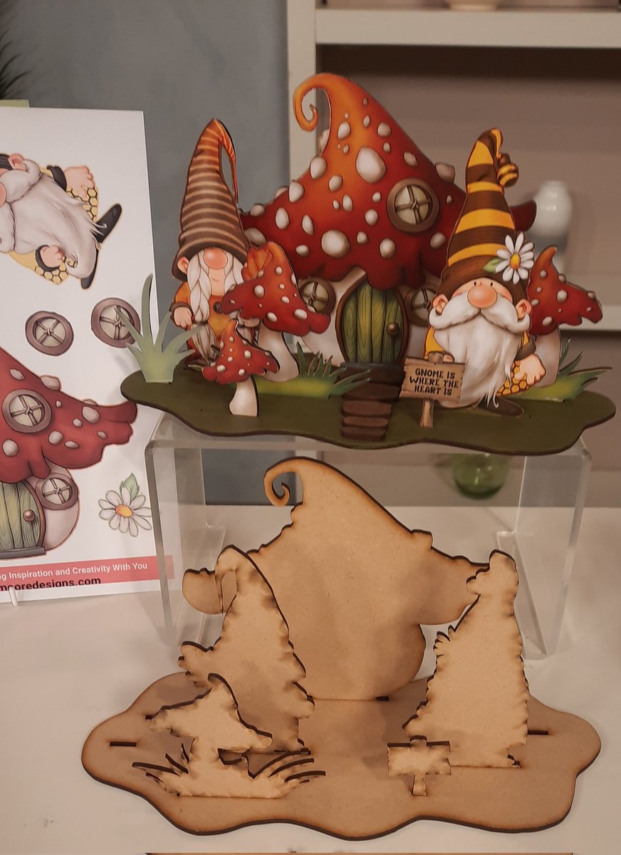 DebbiMooreCraft's tweet photo. Look at these Gnometastic adorable characters from our latest collection "Gnome is where the heart is" A Gnome for every Season!
#crafting #gnomes #handmade #debbimooredesigns #adorable https://t.co/CR5LASoFjR