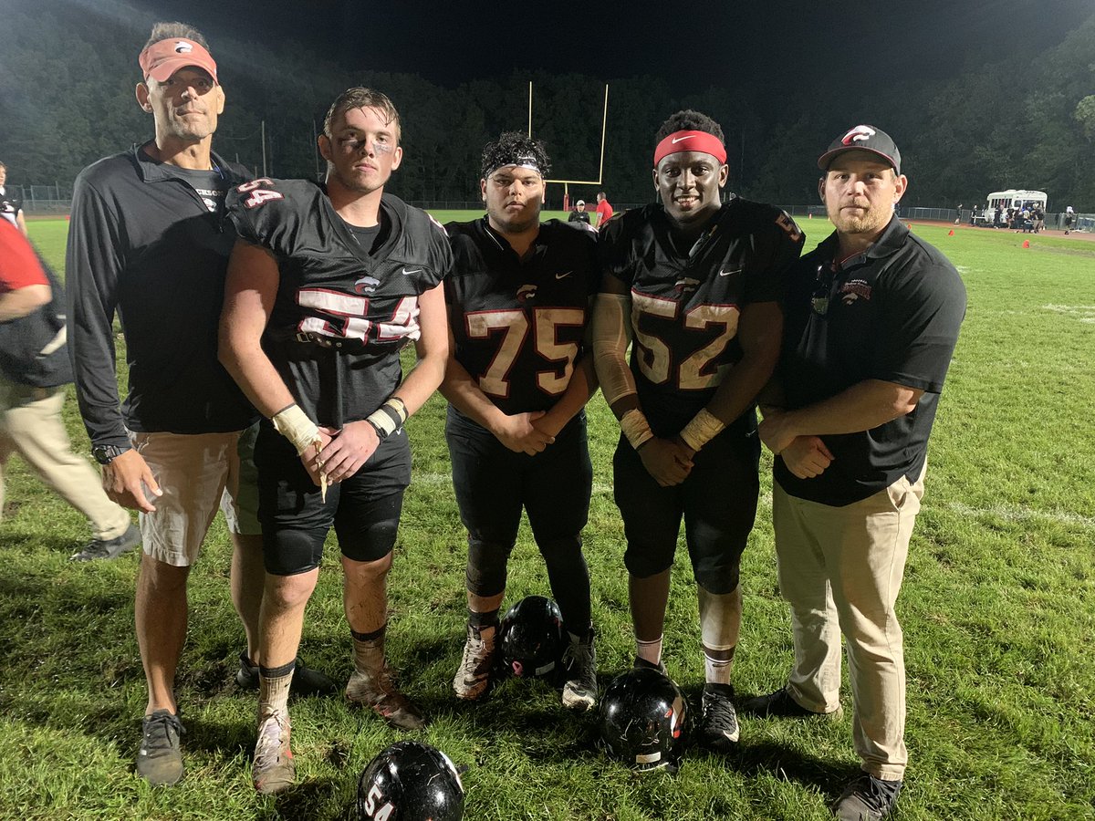cjrash88's tweet photo. Shout out to my senior dlineman for all you’ve accomplished these past 4 years. Thank you for being great role models for @Football_JMHS and always doing it the right way. #SeniorNight @mikemac93uc @ericibe35 @KyleLaverty_ #ZapataBoyz https://t.co/M4dk6EqnKh