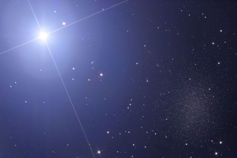 maximaxoo's tweet photo. #Space: bright #star Regulus (which lies in our galaxy) near the Leo 1 dwarf #galaxy (far away from our galaxy) — #SoFarSoClose
https://t.co/USCqIi0jS2 via @apod https://t.co/w9XmqFiAOx