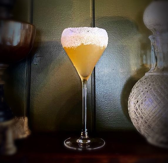Brandy Crusta ✨
#brandy #brandycrusta #cocktailbar #cocktails #cocktailguide #mixologyguide #mixologist #dunlaoghaire #love_dunlaoghaire #monkstownvillage #monkstown #dublinpubs #mckennaspub