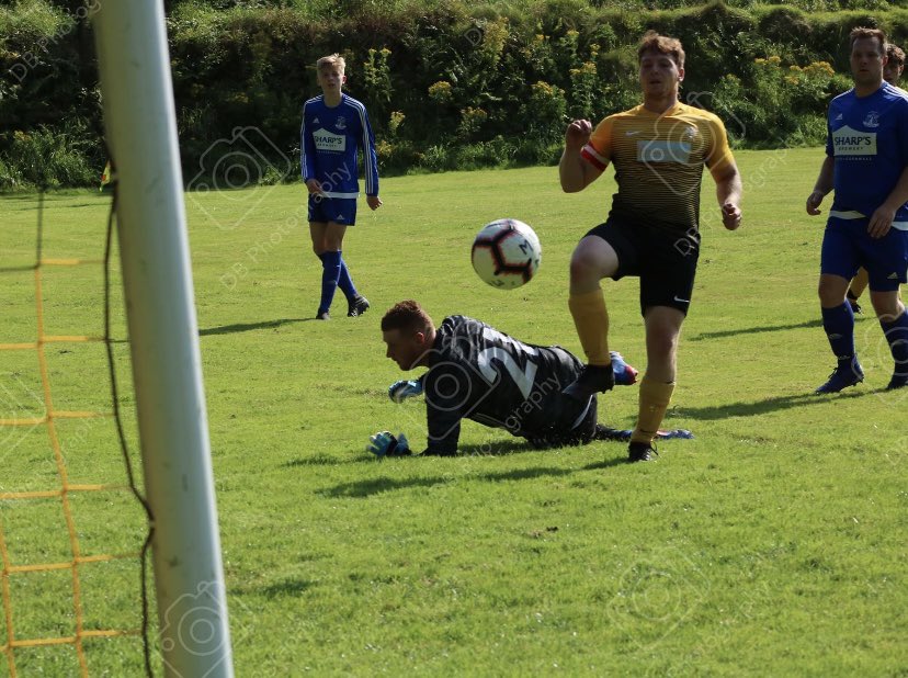 NanpeanAFC's tweet photo. Nanpean 3 - 0 @LanivetFC 

All 3 goals from jordi willmott. 50th league game for him today hitting the back of the net in every game. 👏 👏 fantastic achievement. Credit to the club. 💛🖤 @WillmottJordi https://t.co/XohogQ1AUB