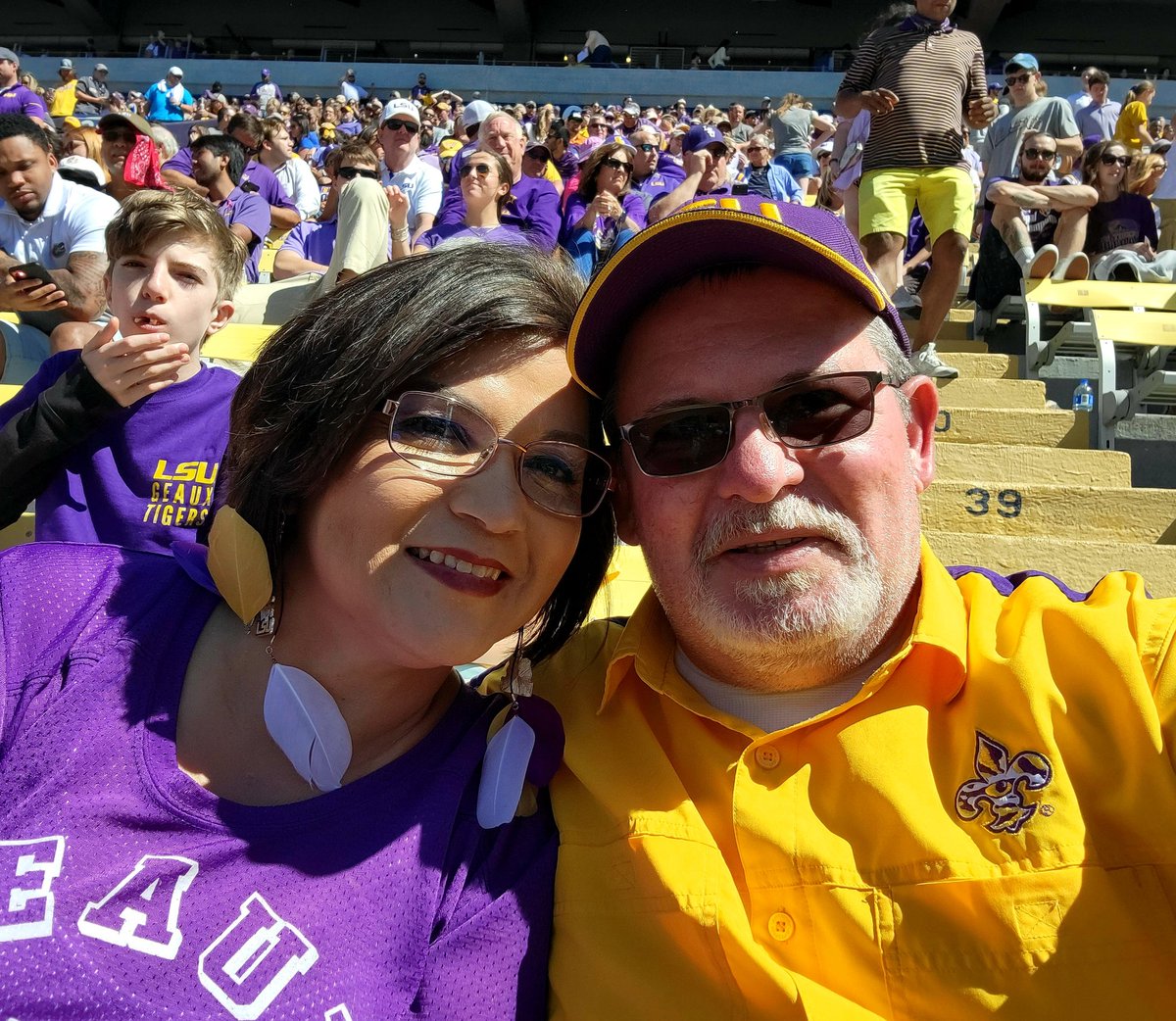 RichPAGuy's tweet photo. GREAT DAY to be in DEATH VALLEY and watch the @GatorsFB dreams DIE!!! What a great win for @LSUfootball 49-42!!! #LSUvsUF #chopthat #GeauxTigers https://t.co/ExVn2Q4VPN