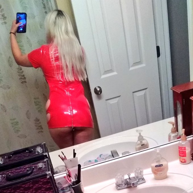 This cherry red micro dress can barely contain my luscious 🍑. Come quench that thirst while you spoil<a href="/tag/petite"class="tags"><span>#petite</span></a><a href="/tag/domme"class="tags"><span>#domme</span></a><a href="/tag/egirls"class="tags"><span>#egirls</span></a><a href="/tag/femmedomme"class="tags"><span>#femmedomme</span></a><a href="/tag/microdress"class="tags"><span>#microdress</span></a>