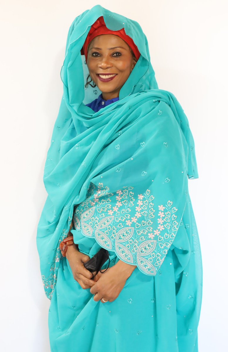 Le savez-vous ?
Mme <a href="/ahunnaeziakonwa/">Ahunna Eziakonwa</a> a été surnommée par le staff du <a href="/PNUD_Tchad/">PNUD TCHAD</a> "KELOU". Un nom profond et historique pour le #Tchad.
Et son accoutrement alors?