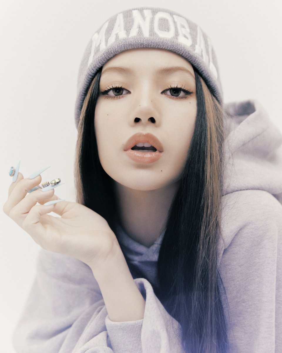 umusic's tweet photo. “I’ve never heard #MONEY by #LISA” 🚩🚩🚩🚩🚩🚩🚩🚩🚩🚩🚩🚩🚩

stream it on @AppleMusic’s #TodaysHits playlist!
— https://t.co/IBUKP4bGiU https://t.co/mzqZCiEGId