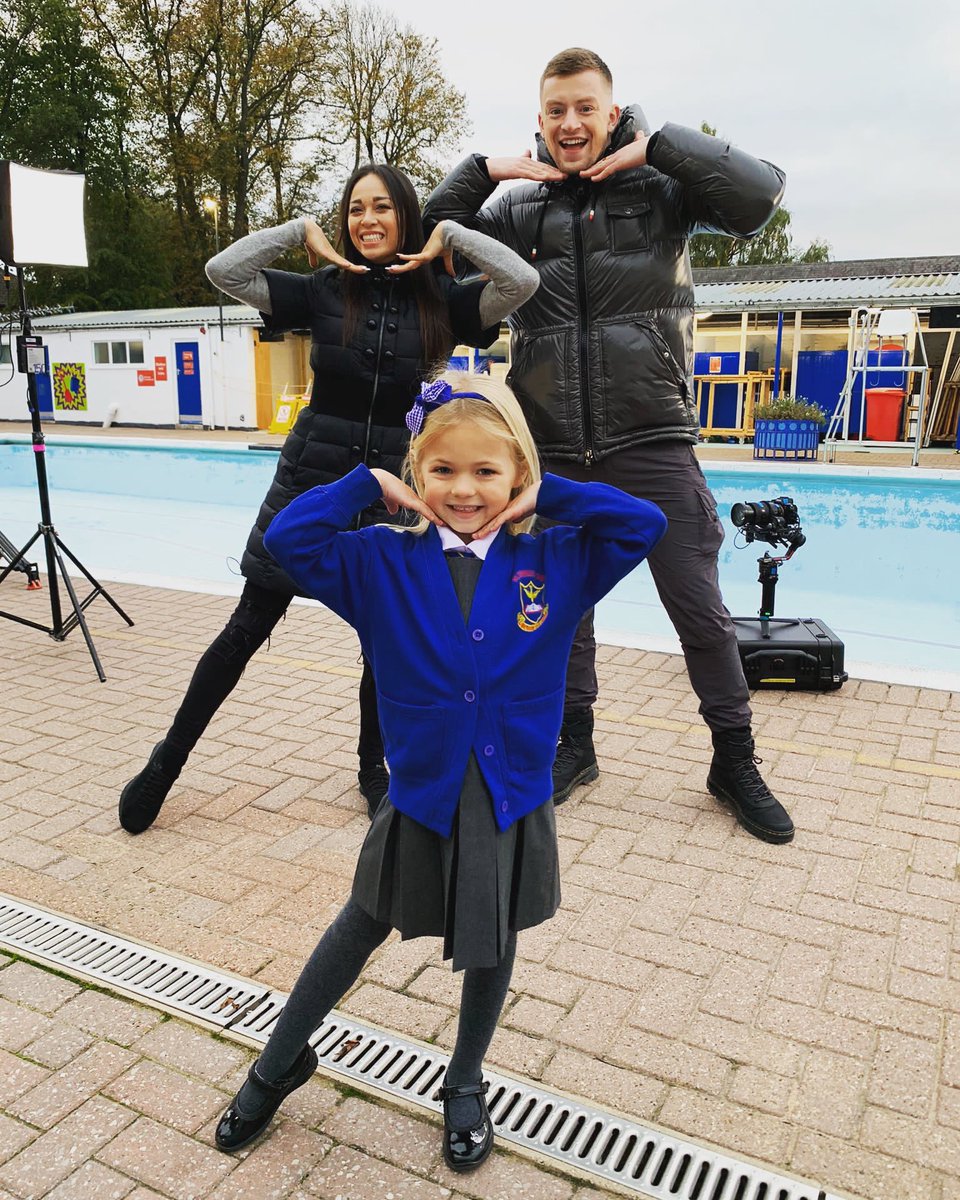 Flissy_18's tweet photo. Good luck to @adam_peaty and @Mrs_katjones it was a pleasure to meet you this week and made Aria Florence’s day! https://t.co/nwke92azQ0